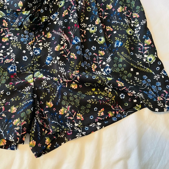 DR2 Floral Paperbag Shorts - Picture 5 of 9